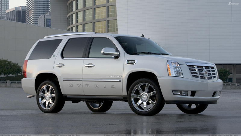 Illustration for article titled The Lamentable Fate Of The Full-Size Hybrid SUV